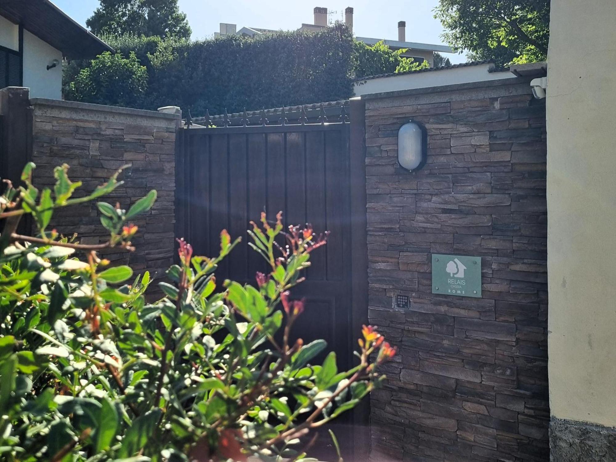 Relais Cassia Rome - Parking, Wi-Fi & Barbecue Villa Екстериор снимка